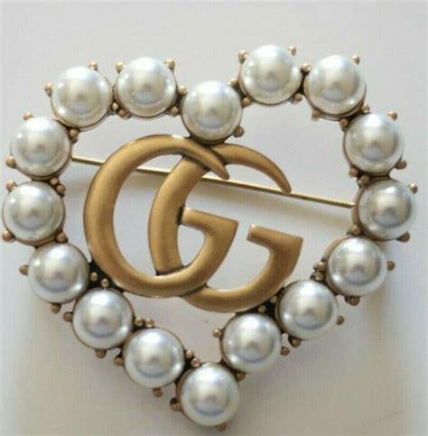 gucci lapel pin
